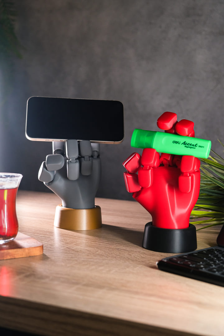 Handy Desk Holder